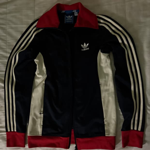 아디다스 유로파 네이비 레드 져지