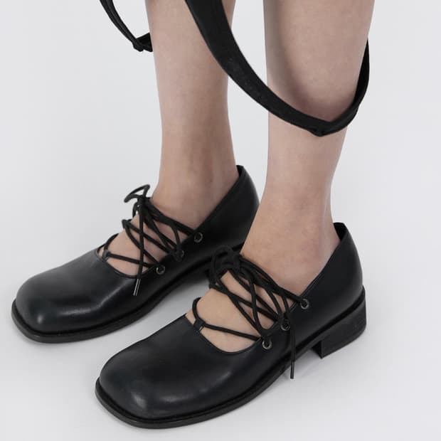 세릭 COIL LINE FLAT 신발