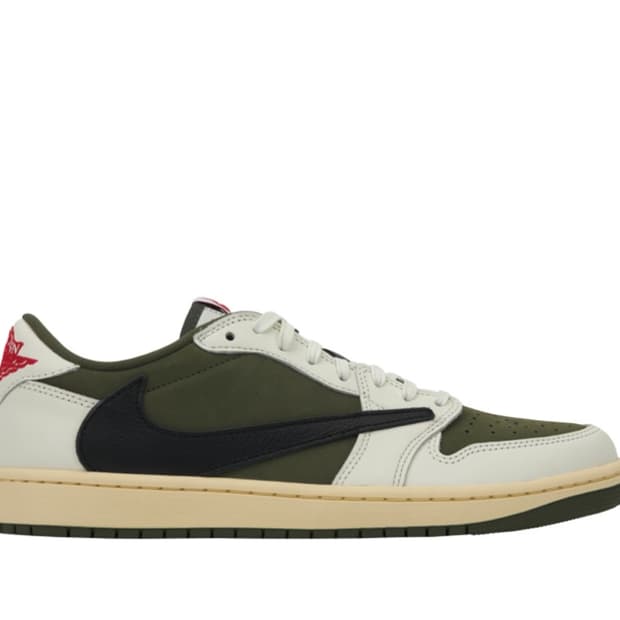 나이키x트래비스 스캇 리버스 올리브 285