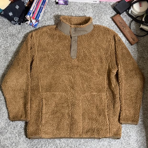 유니클로 화이트마운티니어링 아노락 후리스