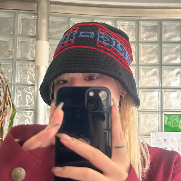 STRIPE LOGO HAT 히스테릭 글래머 스트라이프 로고 모자