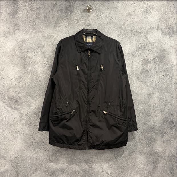 버버리 바람막이