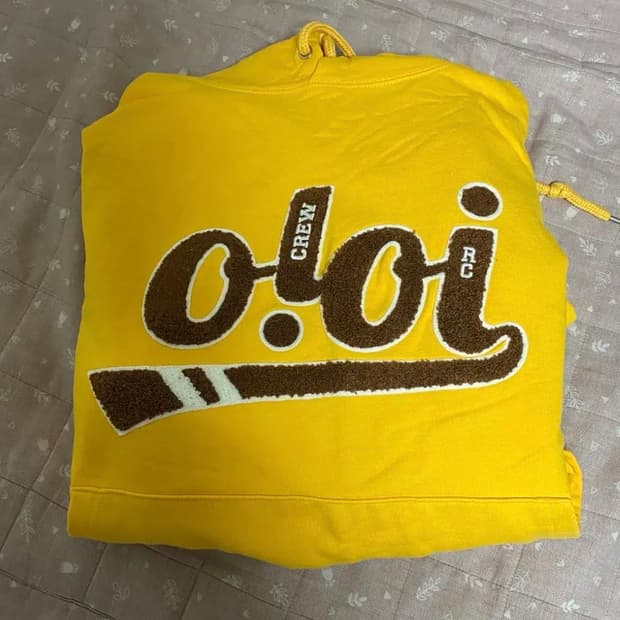 OIOI 옐로우 후드티 