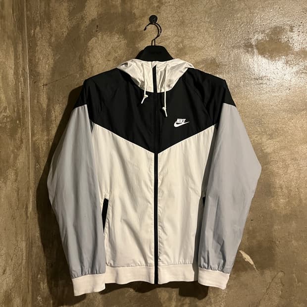 나이키 폴리쉘 바람막이