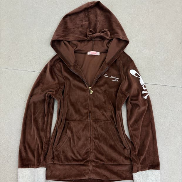슈가돌 브라운 벨벳 후드집업