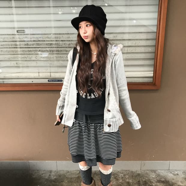 버버리 하트로고 롱슬리브 니혼진 무채색 코디세트