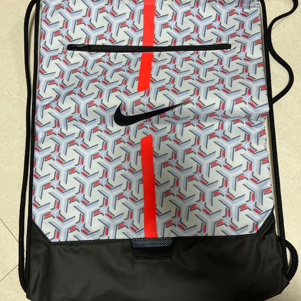 새상품 나이키 짐색