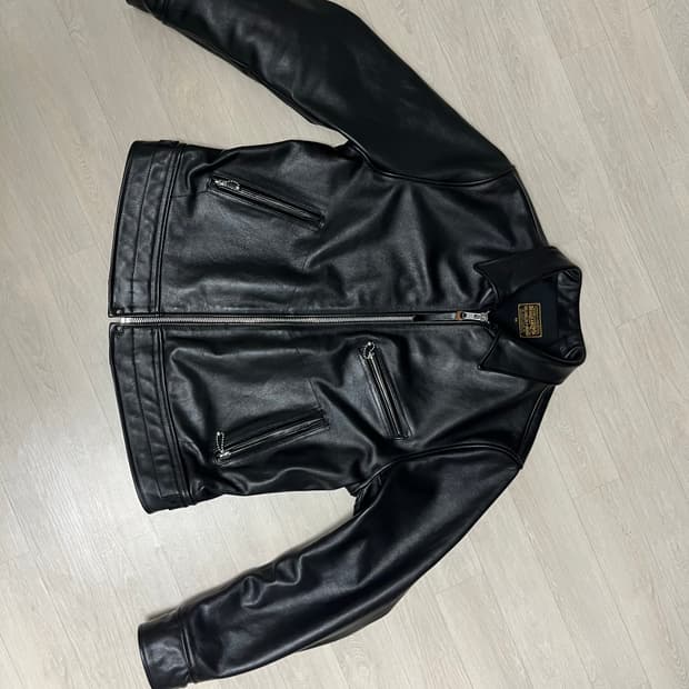 Veluokldly 중홀랜드 4xl 팝니다.