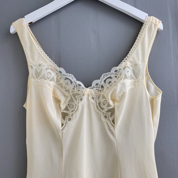 빈티지 버터 크림 아이보리 슬립 원피스