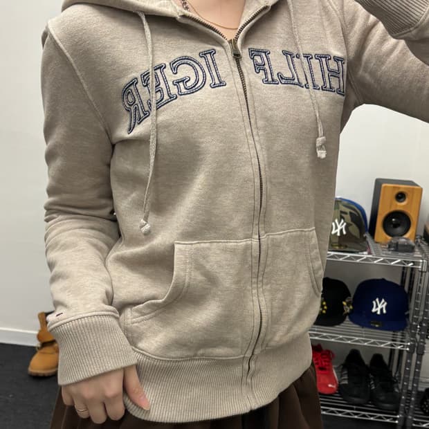 타미힐피거 00s 아플리게 로고 베이지 후드집업