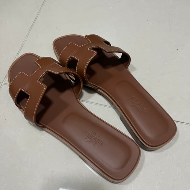 에르메스 오란 슬리퍼 골드 탄 브라운색