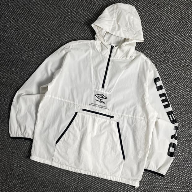 엄브로 빅로고 나일론 아노락 웜업 y 3228
