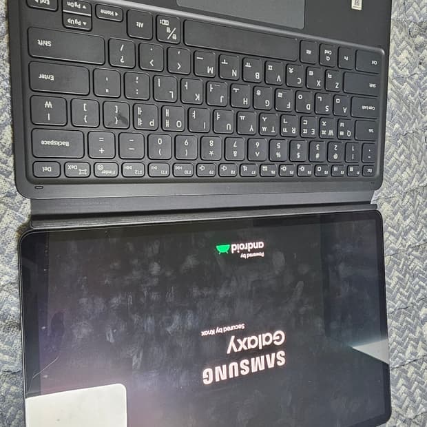 삼성 갤럭시 탭 S8+ 5G + 북커버 키보드 포함 셀룰러