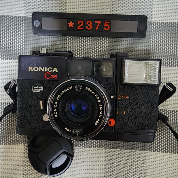 코니카 C 35 EF 필름카메라