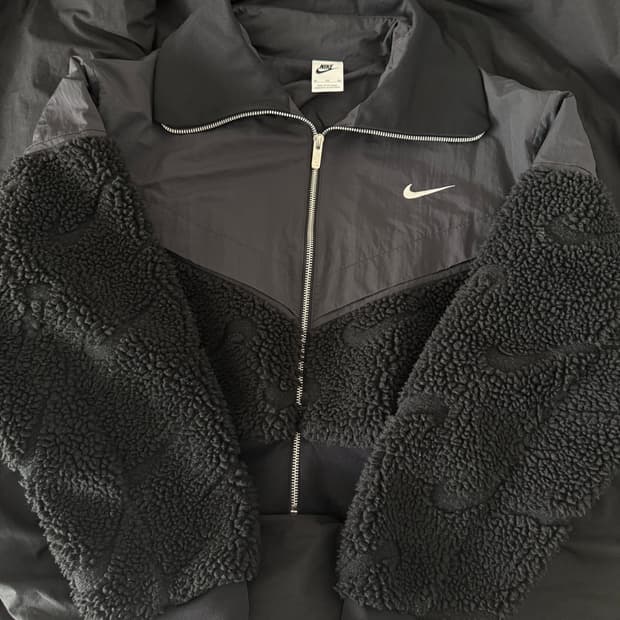 나이키 아이콘 클래쉬 플리스 자켓 블랙