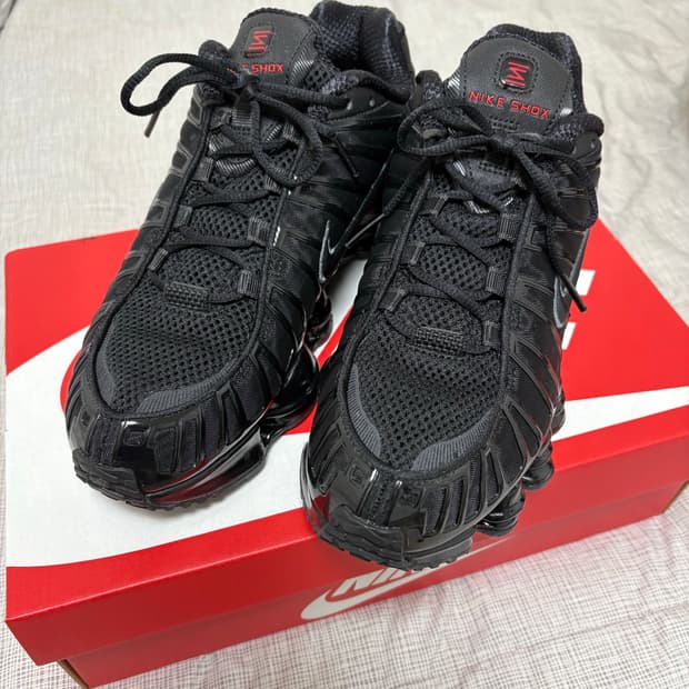 나이키 샥스tl 블랙 앤 맥스 오렌지 250