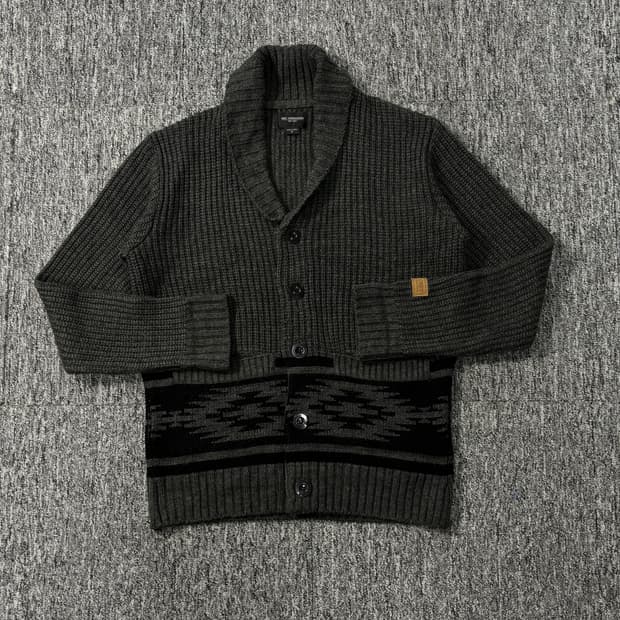 OBEY PROPAGANDA 숄카라 가디건