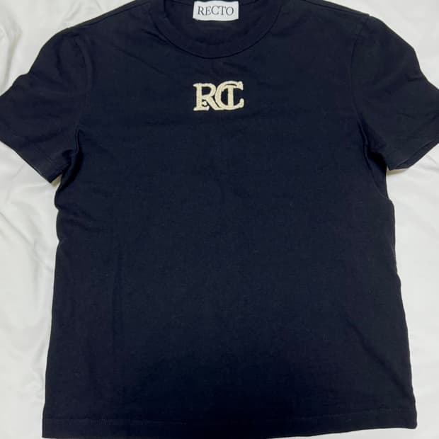렉토 로고 자수 반팔 블랙 rc 티셔츠 반팔티
