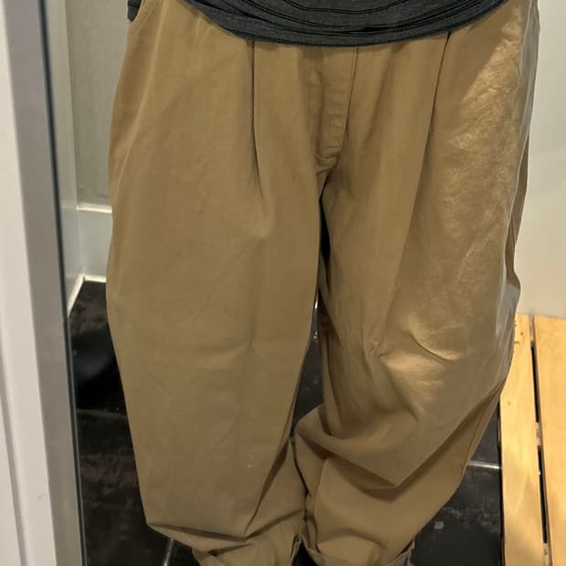 베이지 벌룬팬츠