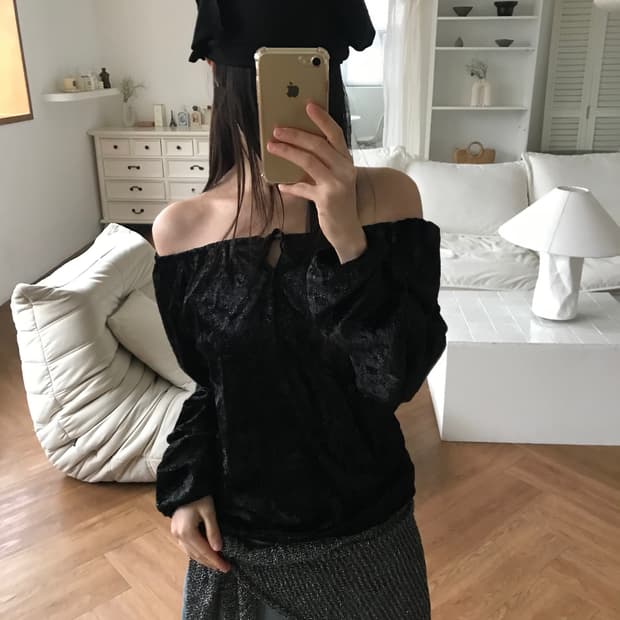 vintage velvet off-shoulder top