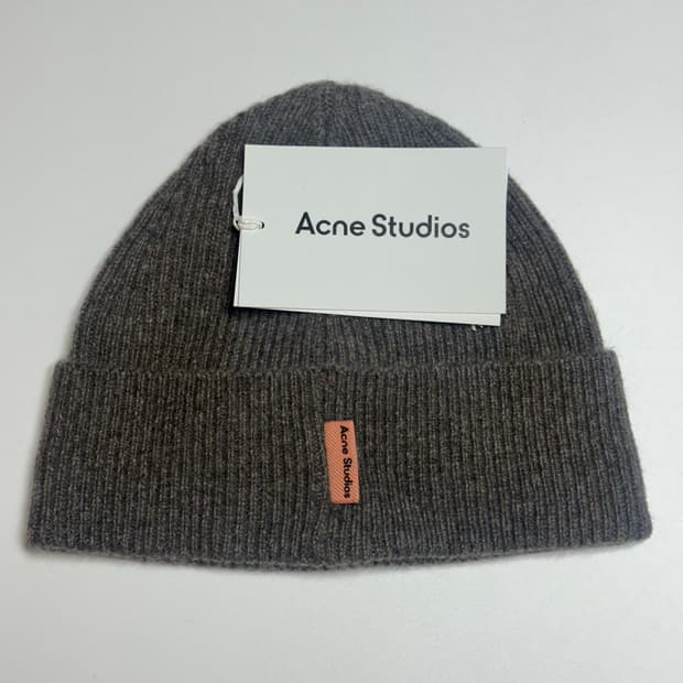 [NEW] ACNE STUDIOS 비니 Fox Grey