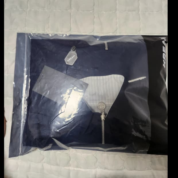 나이키x킴존스 윈드브레이크 팝니다
