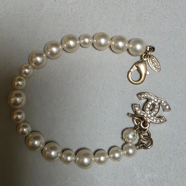 샤넬 CC 로고 스트라스 펄 브레이슬릿 진주 팔찌