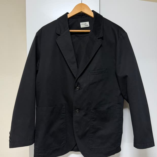 러프사이드 클럽 셋업 블랙 판매합니다. 블레이저2 팬츠3 사이즈