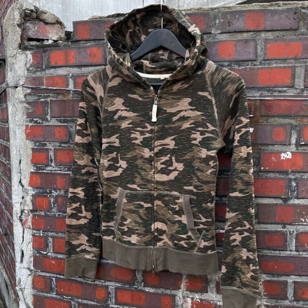 CLN Standard 카모플라쥬 투웨이 후드집업 