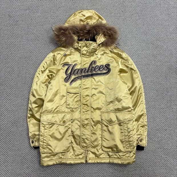 Mlb 뉴욕양키즈 y2k 글로시 패딩 v1575