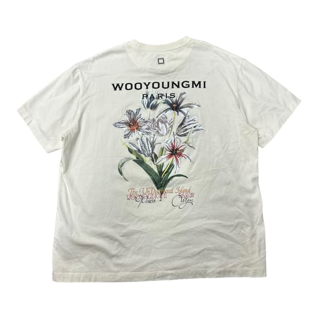 ✨ (바배) 우영미 플라워 백로고 아이보리 반팔티 