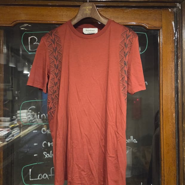 이브생로랑 티셔츠