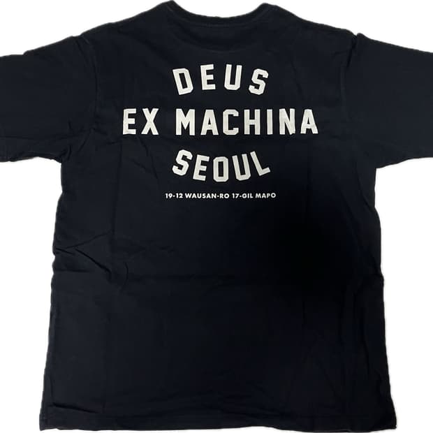 데우스엑스마키나 반팔티 M