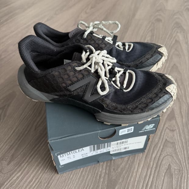 뉴발란스 미니머스 트레일 블랙 255