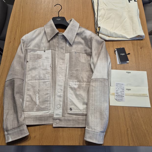 펜디 23ss 트러커 자켓 46