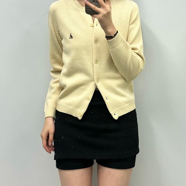 빈폴 옐로우 라운드넥 가디건