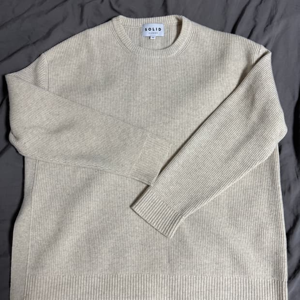 48) 솔리드옴므 절개 니트 아이보리