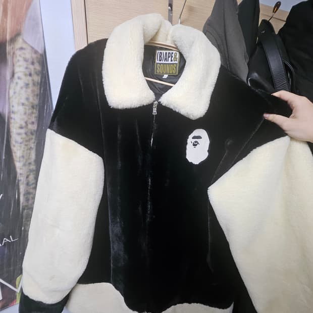 베이프 무스탕 퍼자켓 L