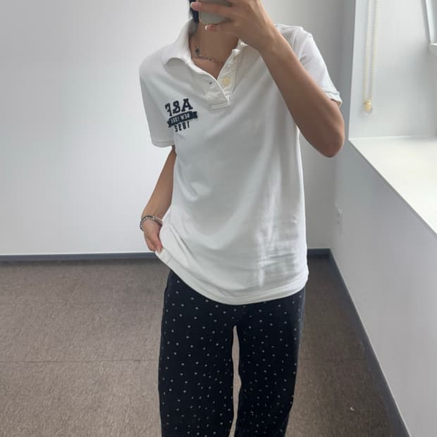Abercrombie 아베크롬비 화이트 카라 반팔