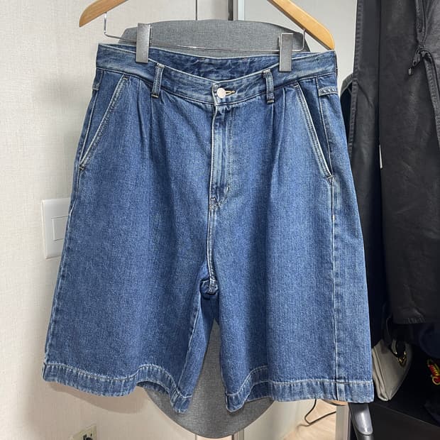 솔리드옴므 우영미 데님 반바지 24ss