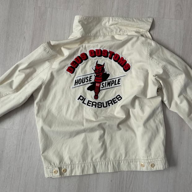 데우스 / pleasures work jacket
