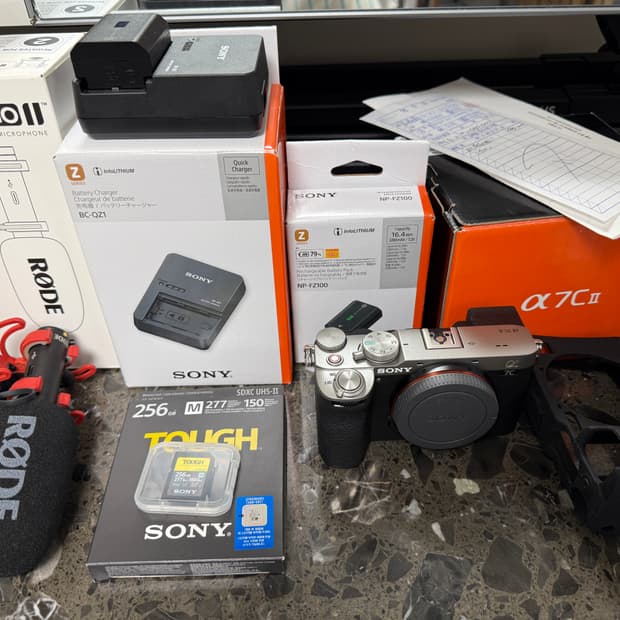 소니 a7C2 실버 풀세트 탐론 17-50 고독스 에델크론 벤로