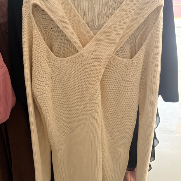 코스 디테일 니트