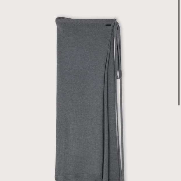 새상품) 에토스 회색/ 블랙 니트 랩 스커트 각각