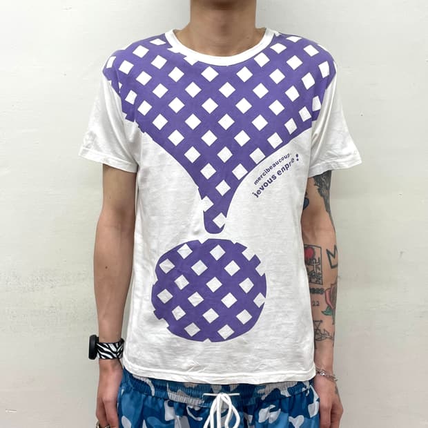 Purple question mark square dot T-shirt