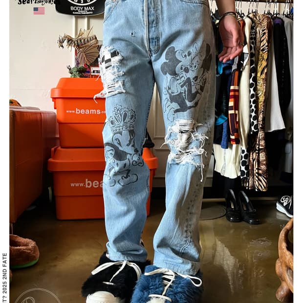 Seditionaries in 1990s Levis 501 Pants