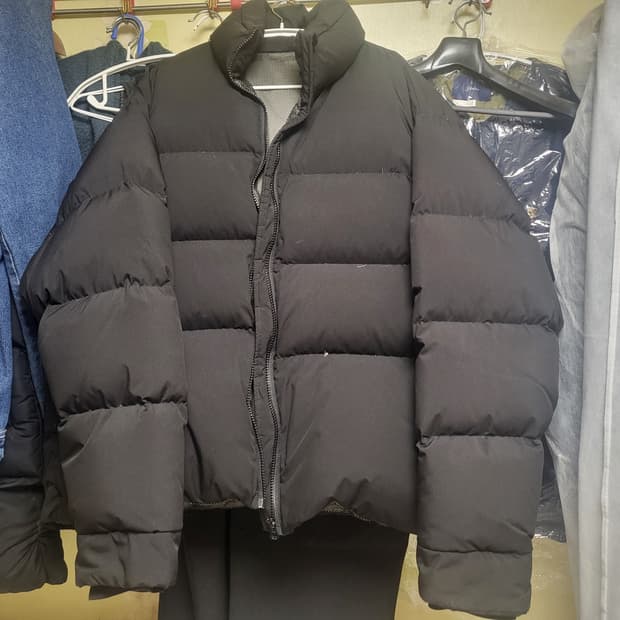 라퍼지스토어 L 숏패딩 판매합니다. 