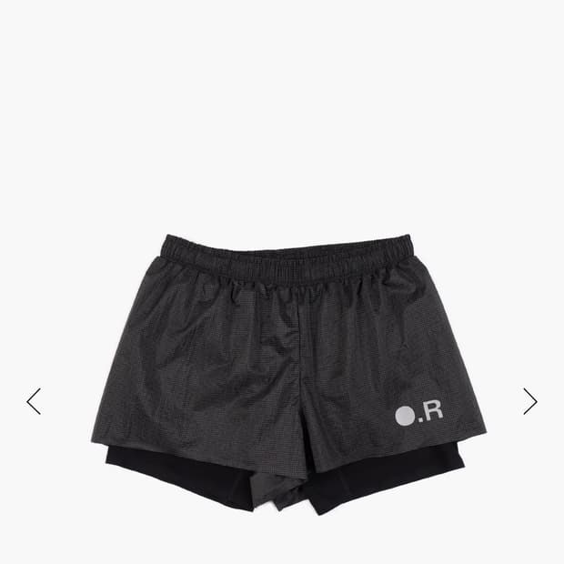 옵티미스틱 글로시 쇼츠