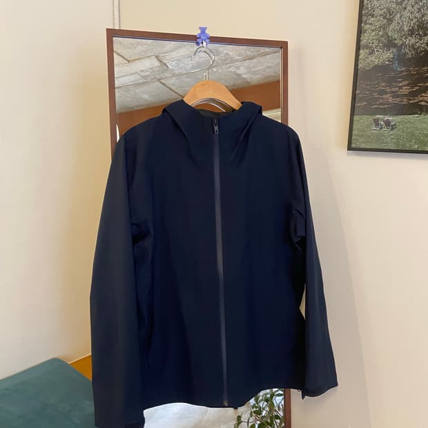 유니클로 블록테크 바람막이 자켓