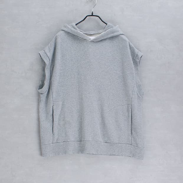 SO _ oversize hoodie